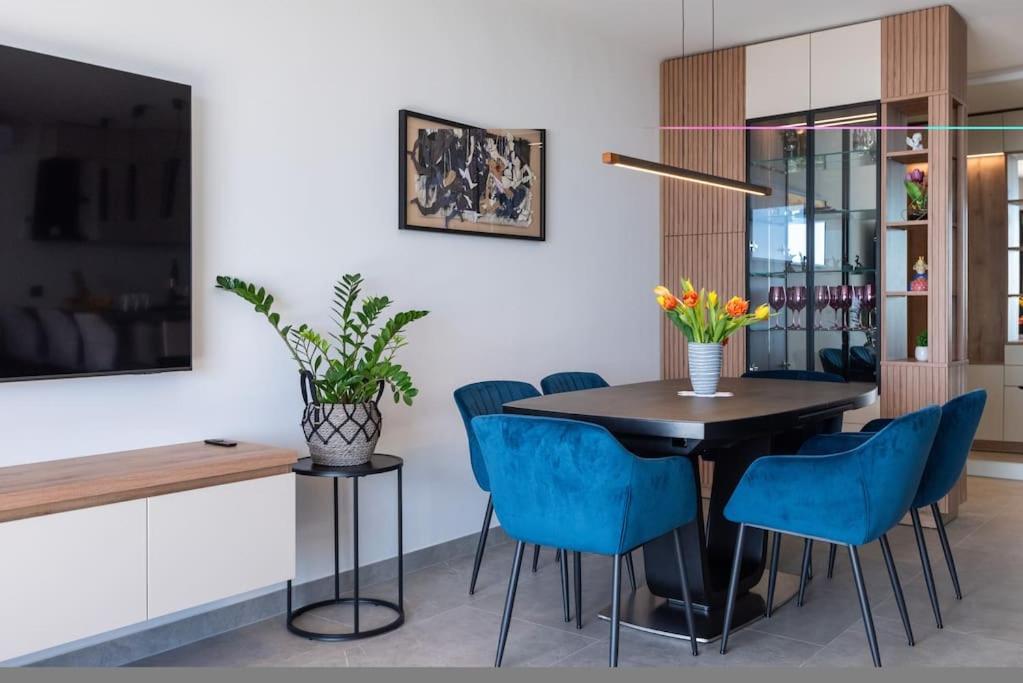 Amon Estel Apartment *